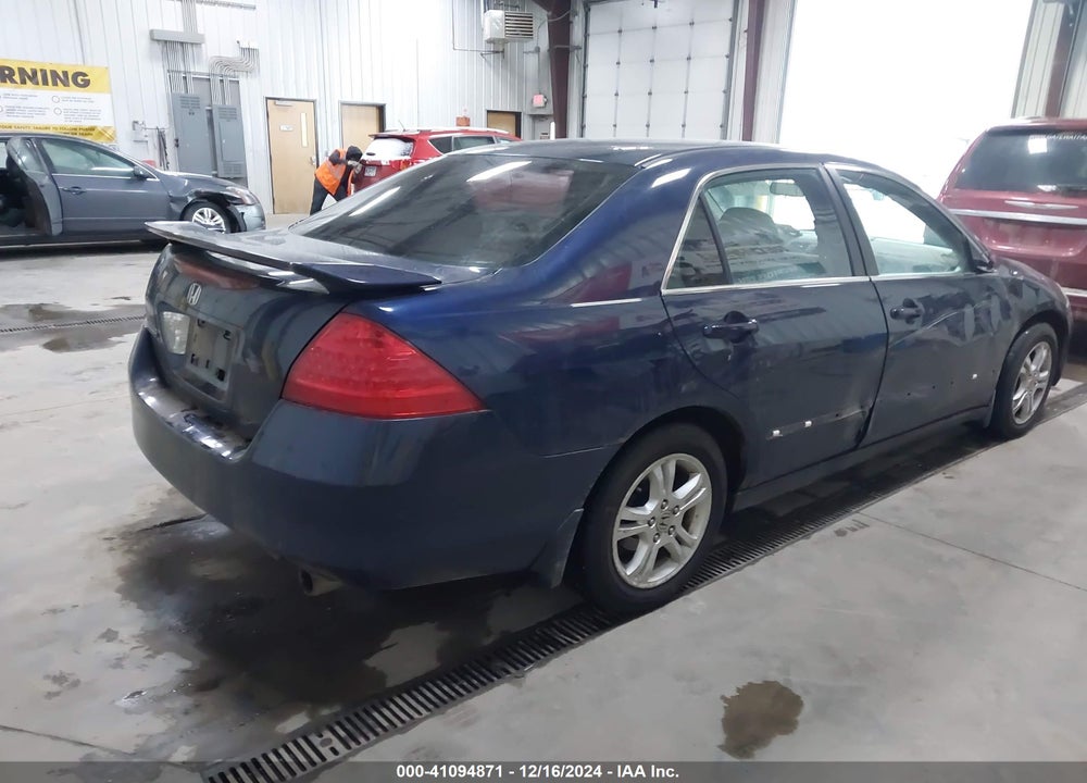 2007 HONDA ACCORD 2.4 EX VIN: 1HGCM56717A153804