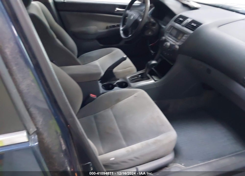 2007 HONDA ACCORD 2.4 EX VIN: 1HGCM56717A153804