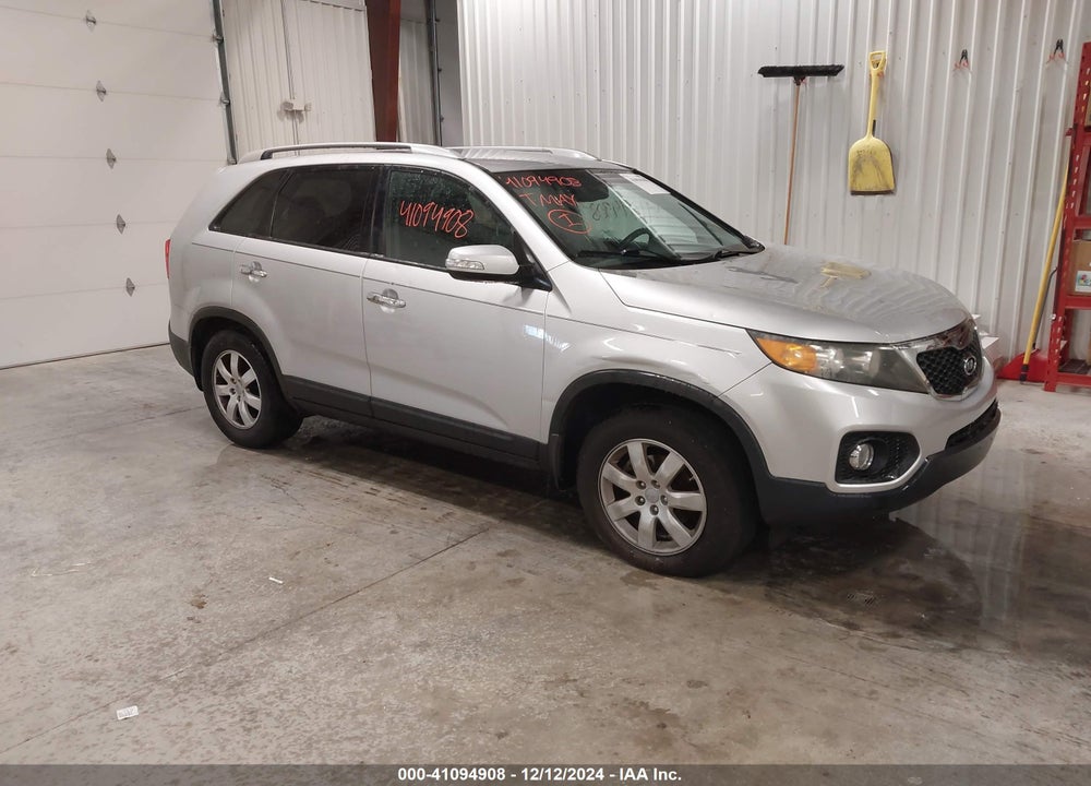 2012 KIA SORENTO LX VIN: 5XYKT3A65CG235397