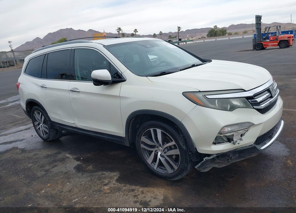 2018 HONDA PILOT TOURING VIN: 5FNYF6H9XJB051810
