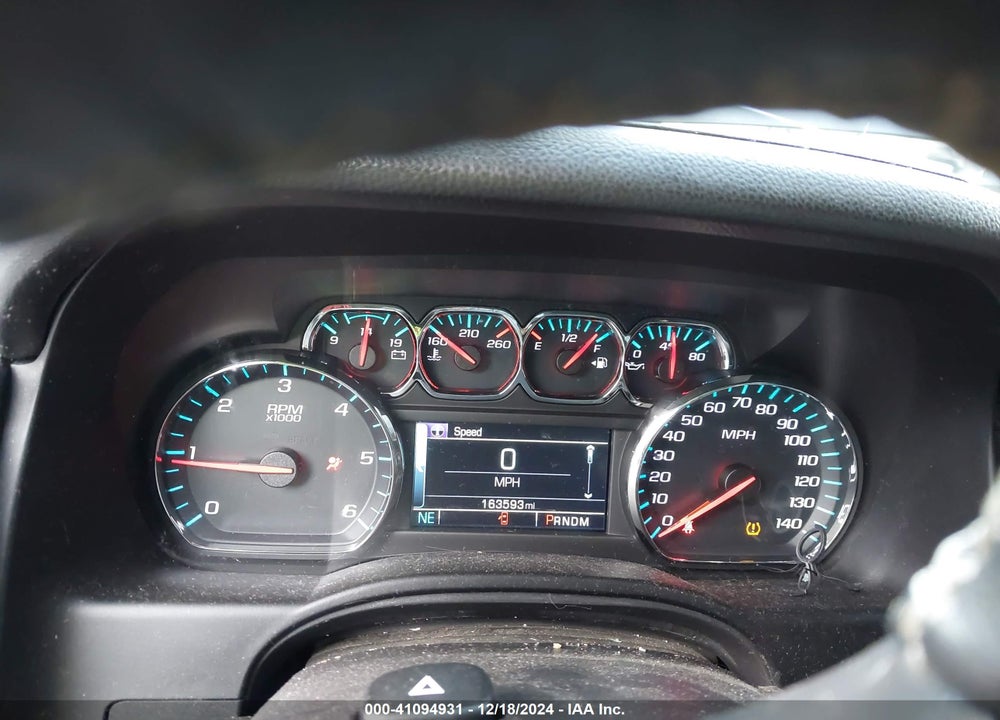 2015 CHEVROLET SUBURBAN 1500 LT VIN: 1GNSKJKC4FR701586