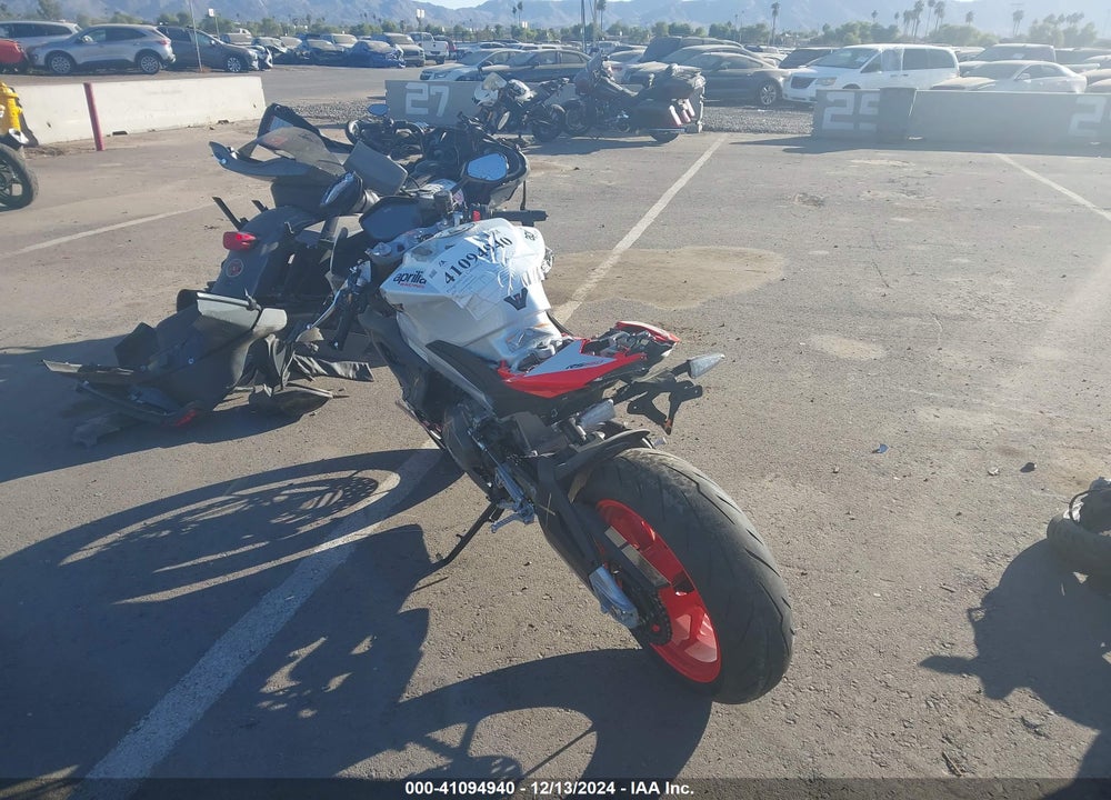 2024 APRILIA RS 660 EXTREMA VIN: ZD4KSUR06RS000328