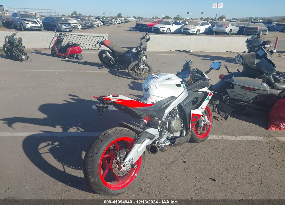 2024 APRILIA RS 660 EXTREMA VIN: ZD4KSUR06RS000328