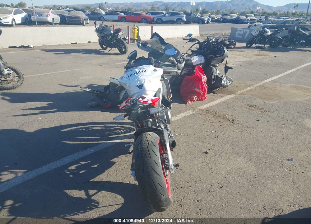 2024 APRILIA RS 660 EXTREMA VIN: ZD4KSUR06RS000328