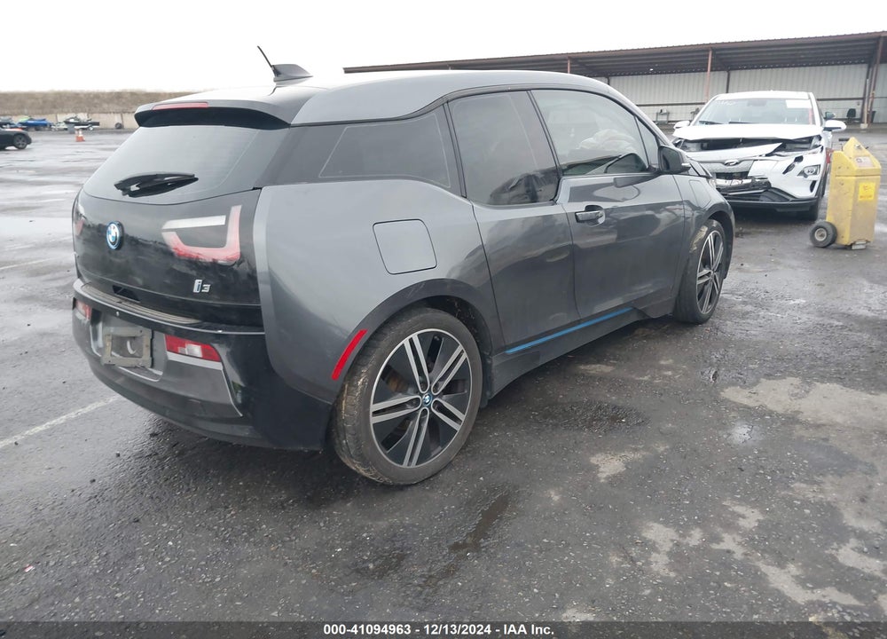 2017 BMW I3 94 AH W/RANGE EXTENDER VIN: WBY1Z8C52HV551575
