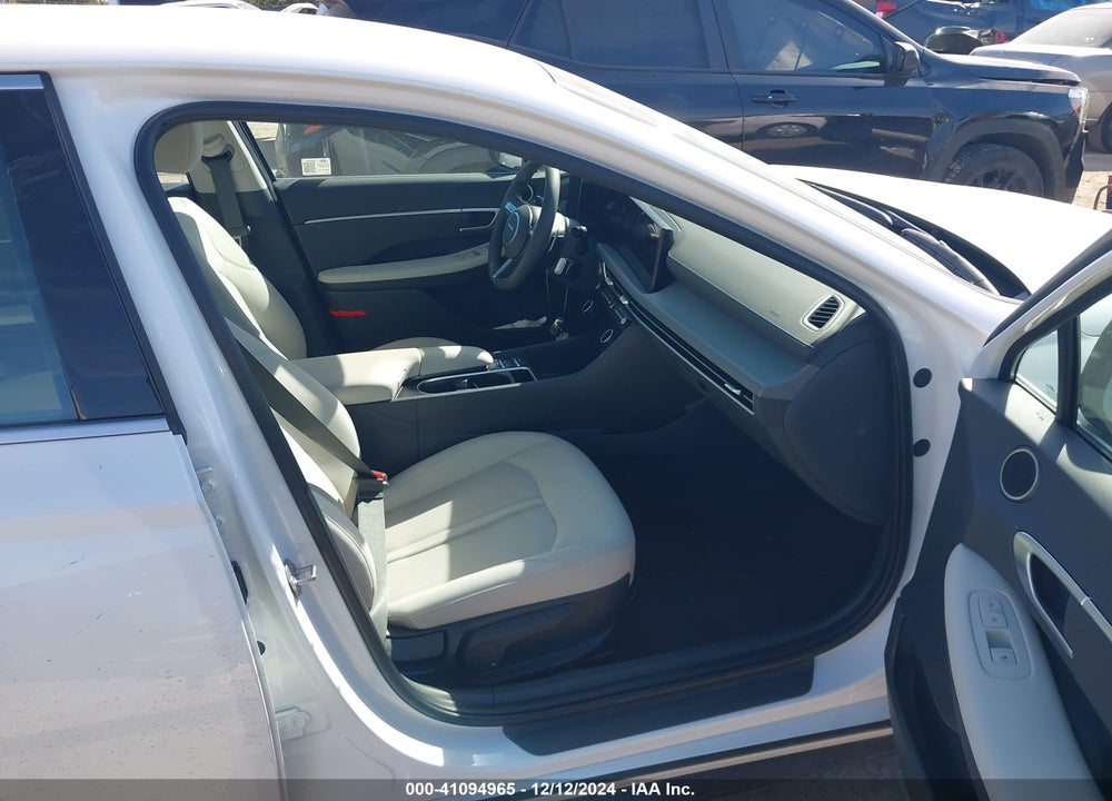 2024 HYUNDAI SONATA SEL VIN: KMHL64JA3RA425046