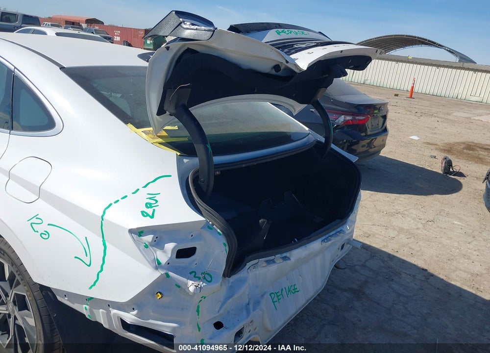 2024 HYUNDAI SONATA SEL VIN: KMHL64JA3RA425046