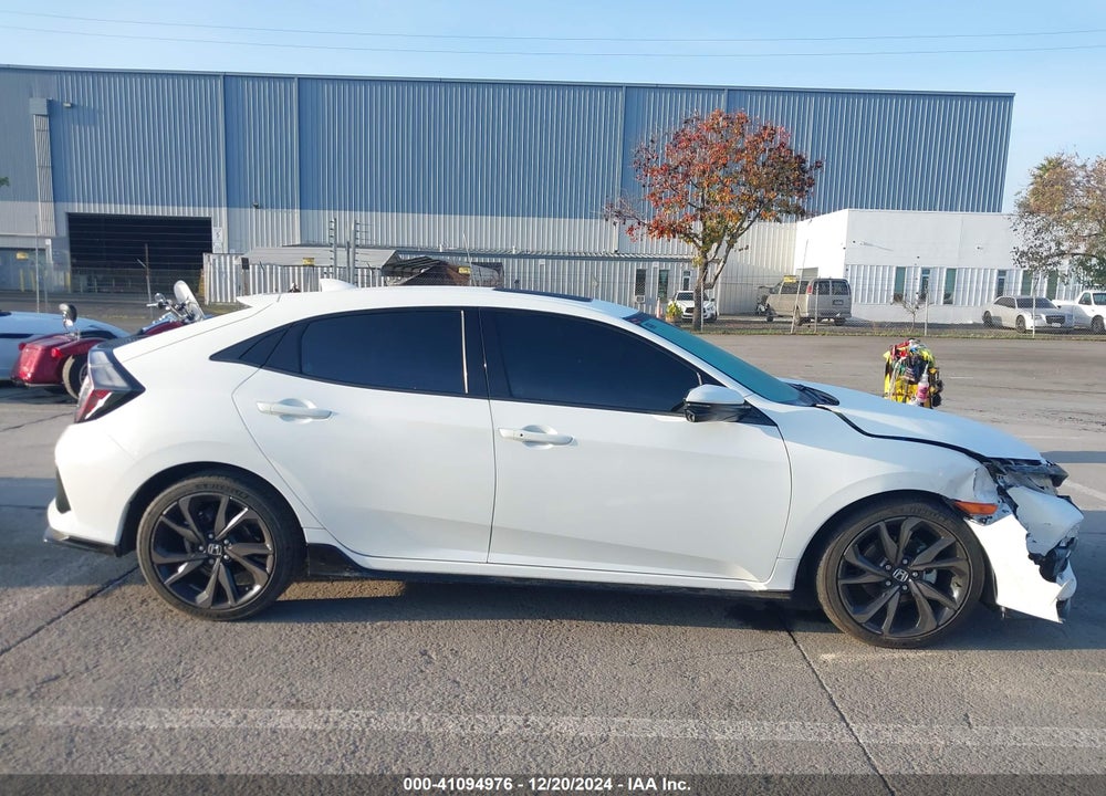 2019 HONDA CIVIC SPORT TOURING VIN: SHHFK7H97KU412578