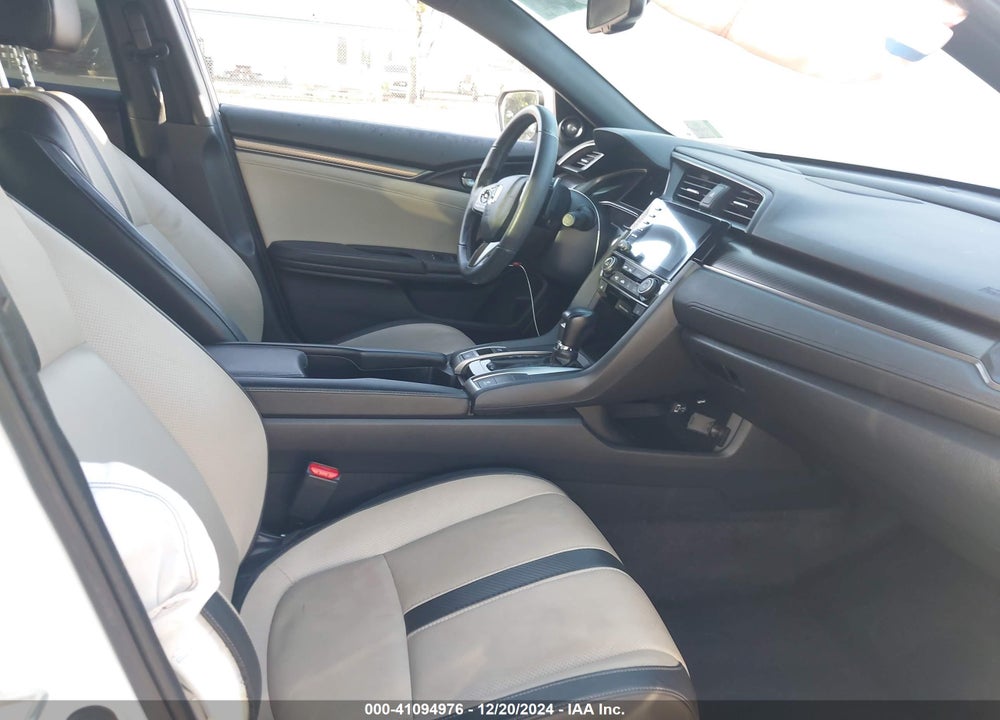 2019 HONDA CIVIC SPORT TOURING VIN: SHHFK7H97KU412578