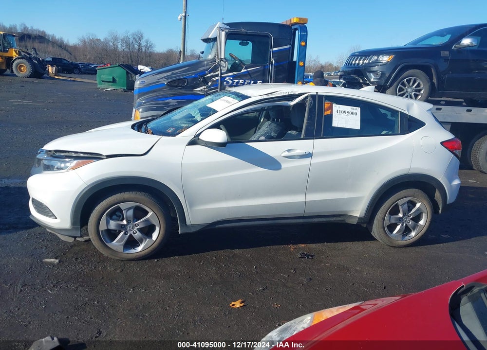 2021 HONDA HR-V AWD LX VIN: 3CZRU6H37MM742602