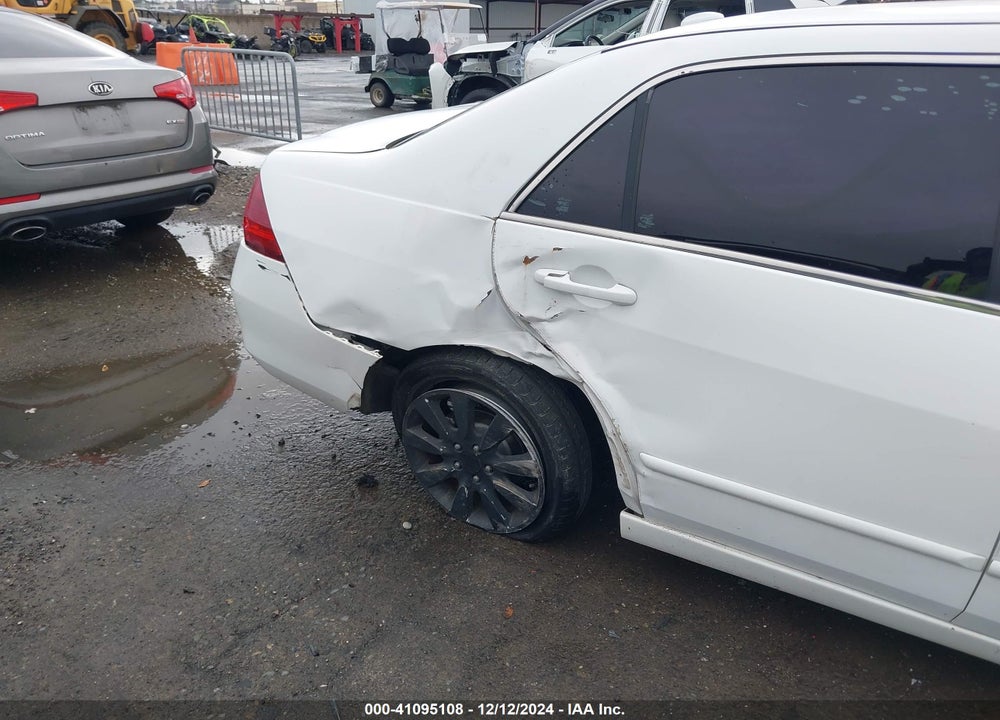 2007 HONDA ACCORD 3.0 EX VIN: 1HGCM66537A104995