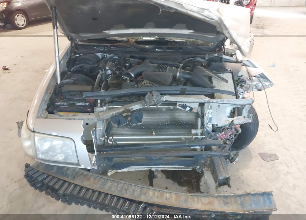 2007 MERCURY GRAND MARQUIS VIN: 2MEHM75W27X602955