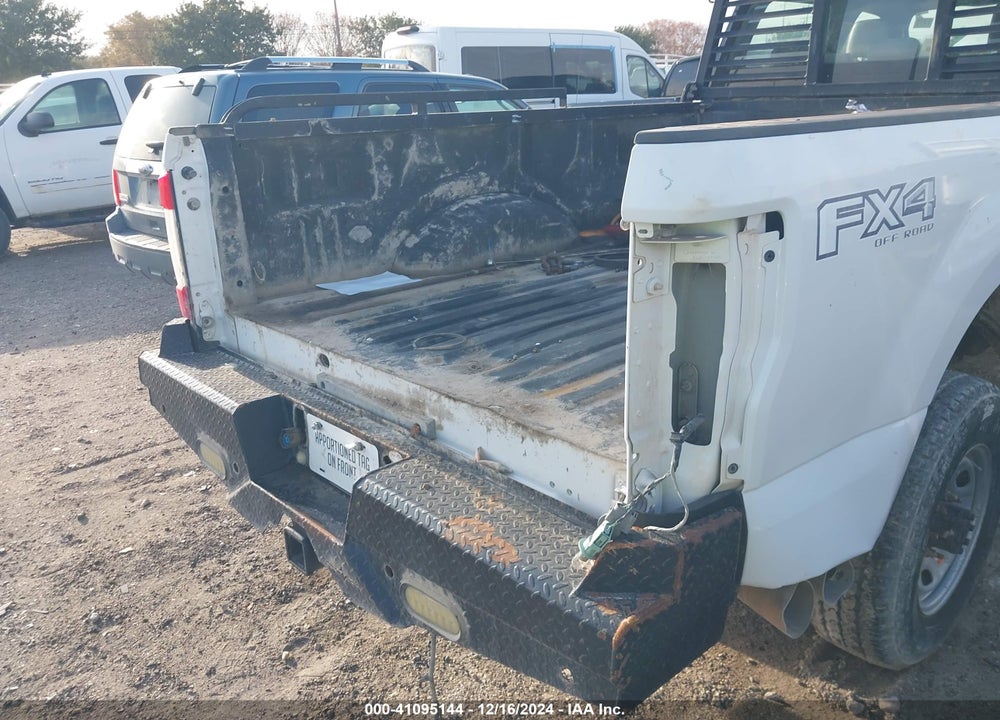2018 FORD F-350 XL VIN: 1FT8W3BTXJEC94909