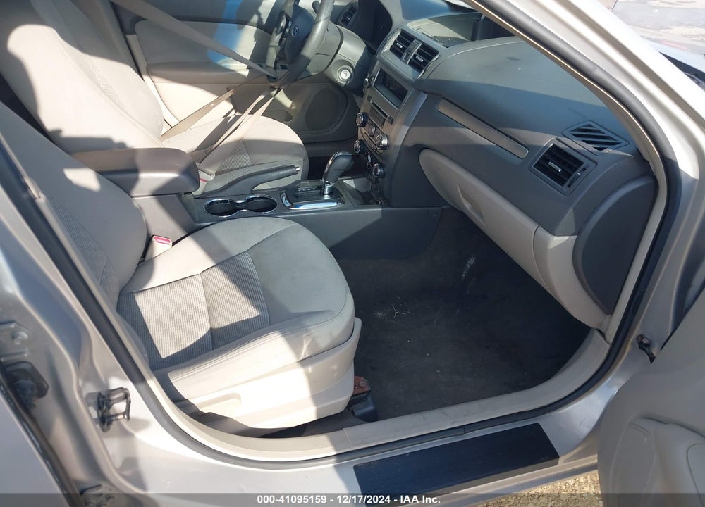 2010 FORD FUSION S VIN: 3FAHP0GA8AR208342