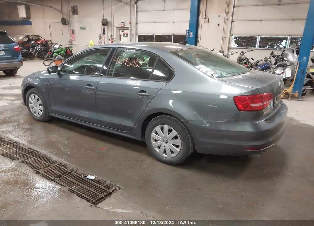 2015 VOLKSWAGEN JETTA 2.0L S VIN: 3VW2K7AJ5FM424781