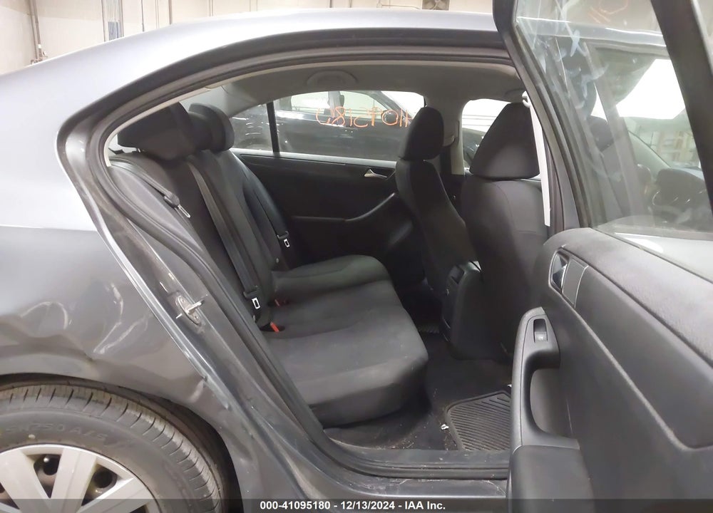 2015 VOLKSWAGEN JETTA 2.0L S VIN: 3VW2K7AJ5FM424781