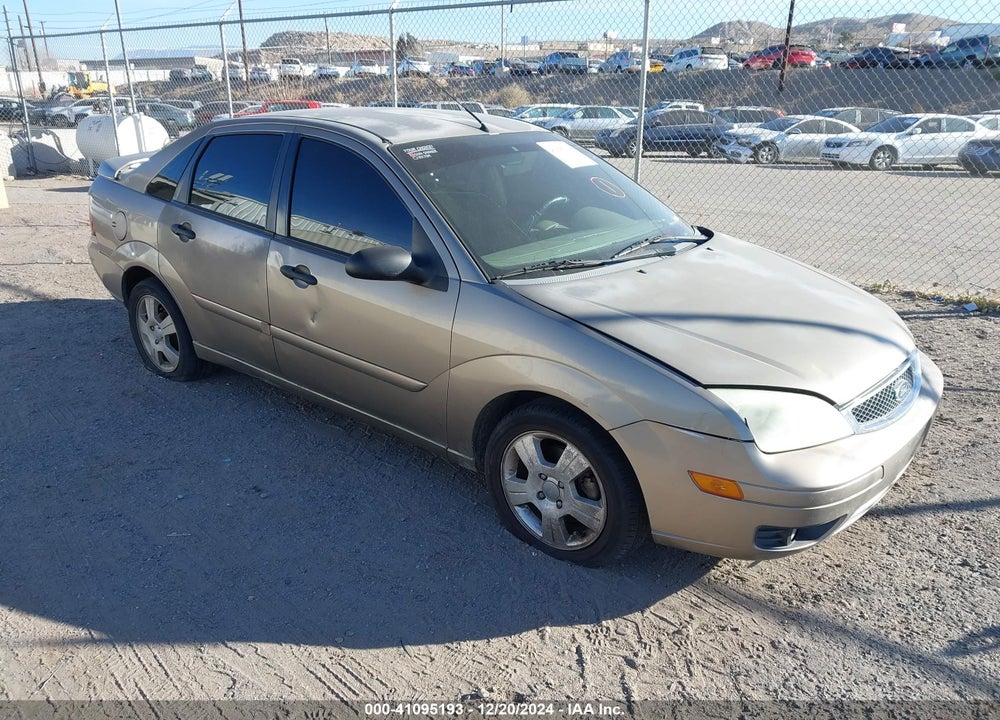 2005 FORD FOCUS ZX4 VIN: 1FAFP34N35W220787