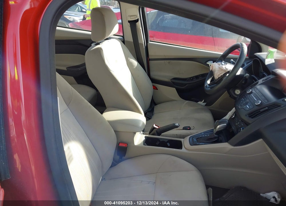 2018 FORD FOCUS VIN: 1FADP3F27JL324544
