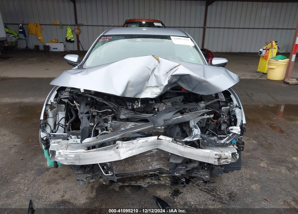 2019 HONDA CIVIC LX VIN: 19XFC2F69KE213063