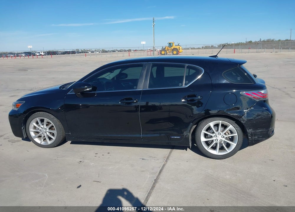 2013 LEXUS CT 200H VIN: JTHKD5BH5D2153706