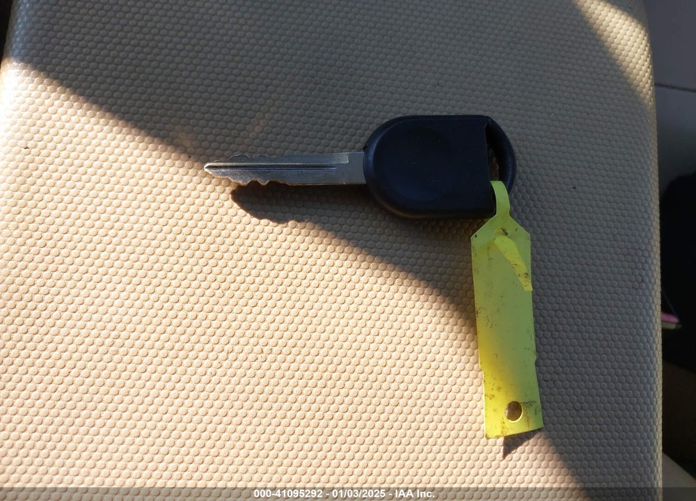 2010 FORD ESCAPE LIMITED VIN: 1FMCU0E75AKB66765