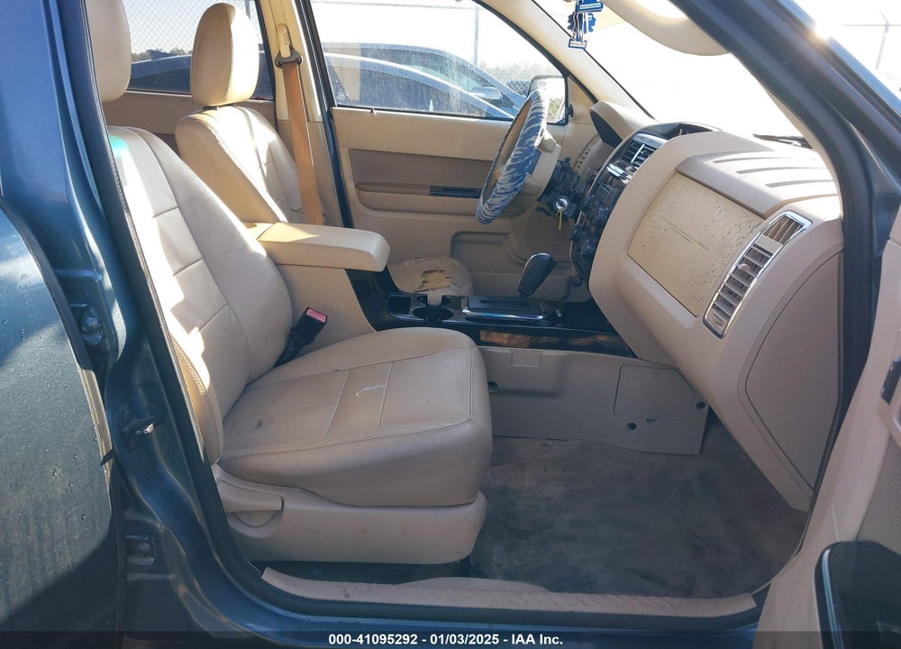 2010 FORD ESCAPE LIMITED VIN: 1FMCU0E75AKB66765