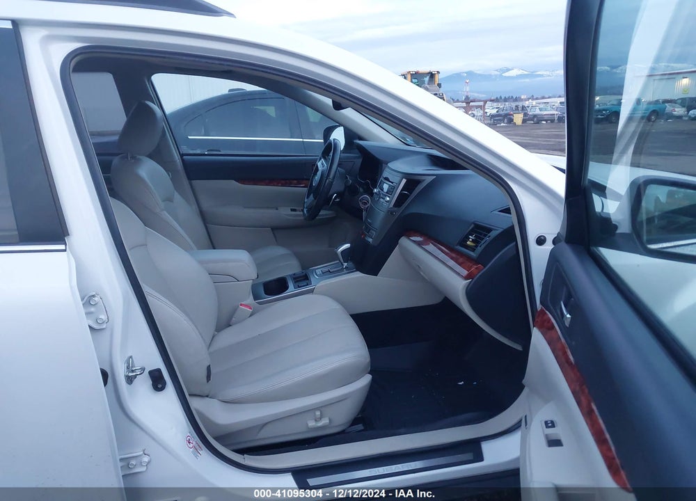 2011 SUBARU OUTBACK 2.5I LIMITED VIN: 4S4BRBKC3B3360748