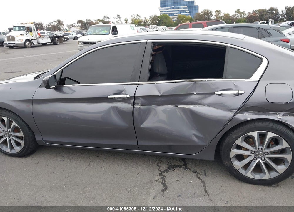 2015 HONDA ACCORD VIN: 1HGCR2F56FA215369