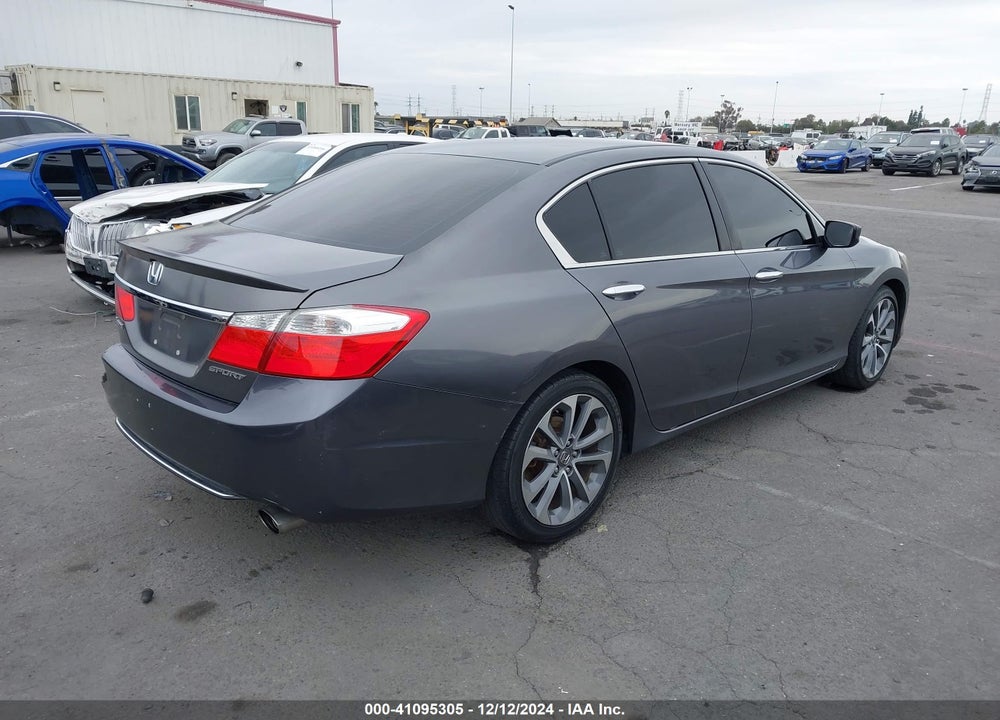 2015 HONDA ACCORD VIN: 1HGCR2F56FA215369