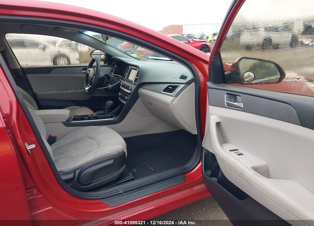 2019 HYUNDAI SONATA VIN: 5NPE24AF1KH748854