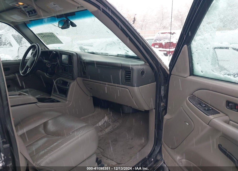 2005 GMC YUKON XL 1500 SLT VIN: 3GKEC16ZX5G290196