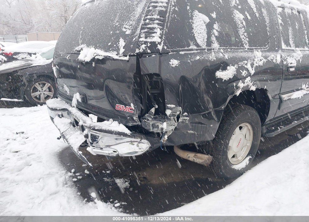 2005 GMC YUKON XL 1500 SLT VIN: 3GKEC16ZX5G290196