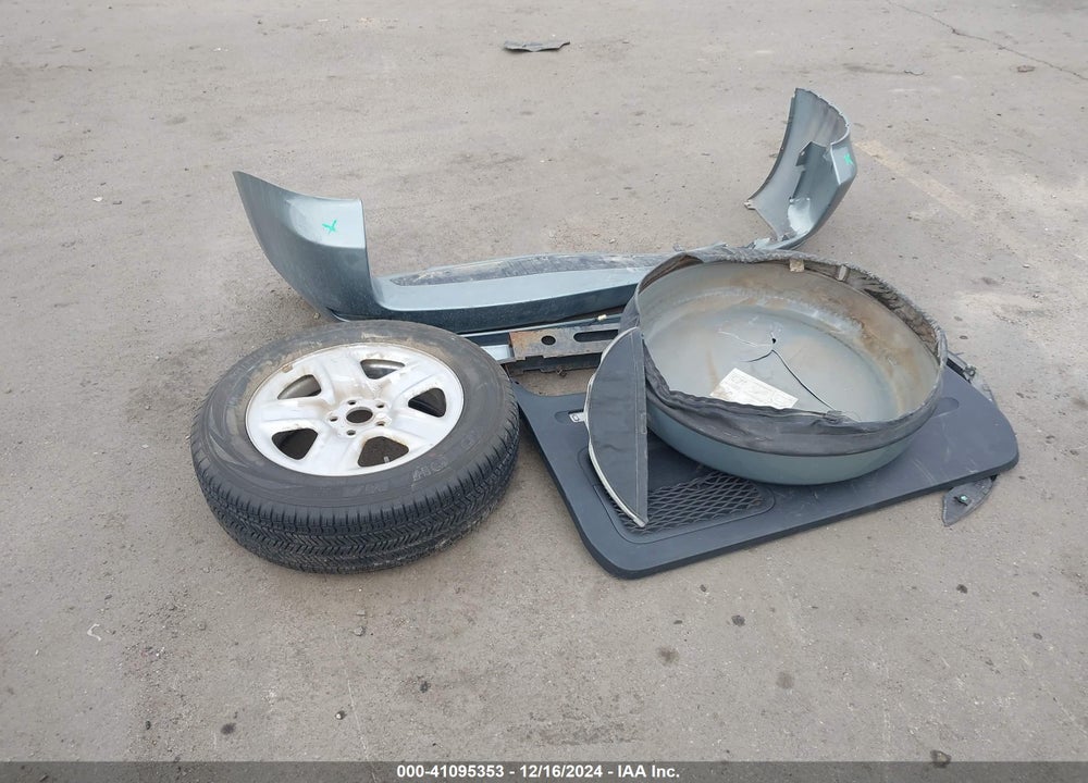 2008 TOYOTA RAV4 VIN: JTMBD33V285184457