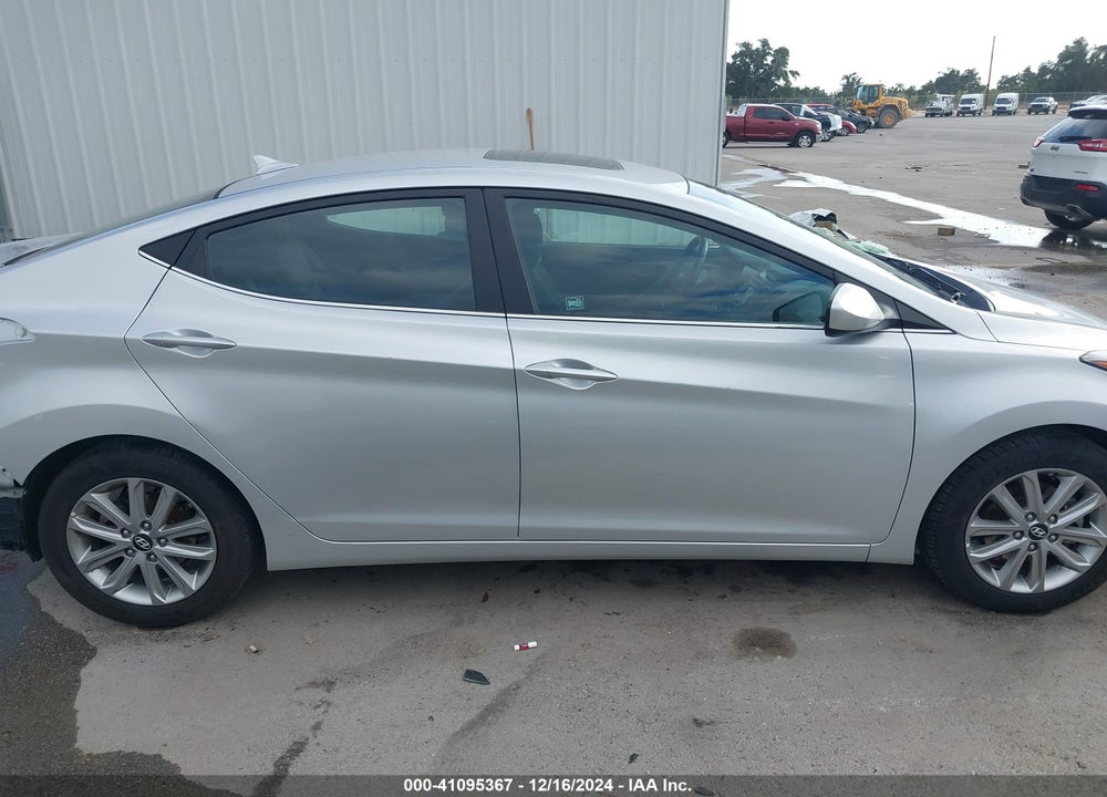 2015 HYUNDAI ELANTRA SE VIN: 5NPDH4AE0FH638112