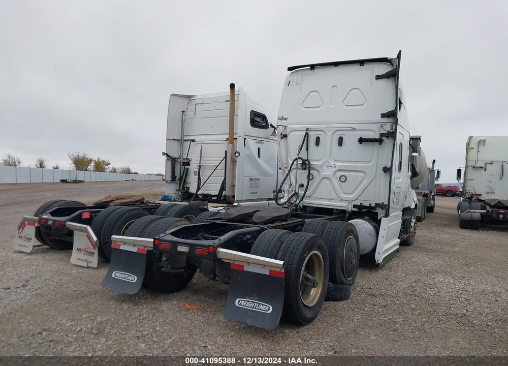 2023 FREIGHTLINER NEW CASCADIA 126 VIN: 3AKJHHDR5PSUP4889