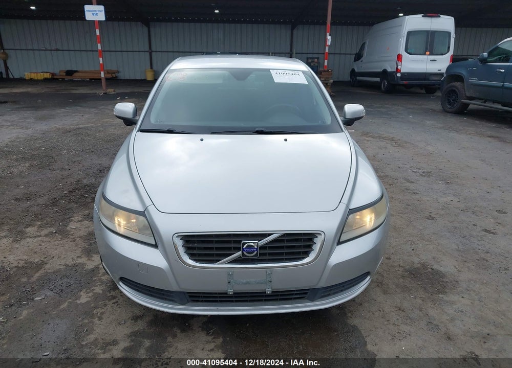 2009 VOLVO S40 VIN: YV1MS382392455679