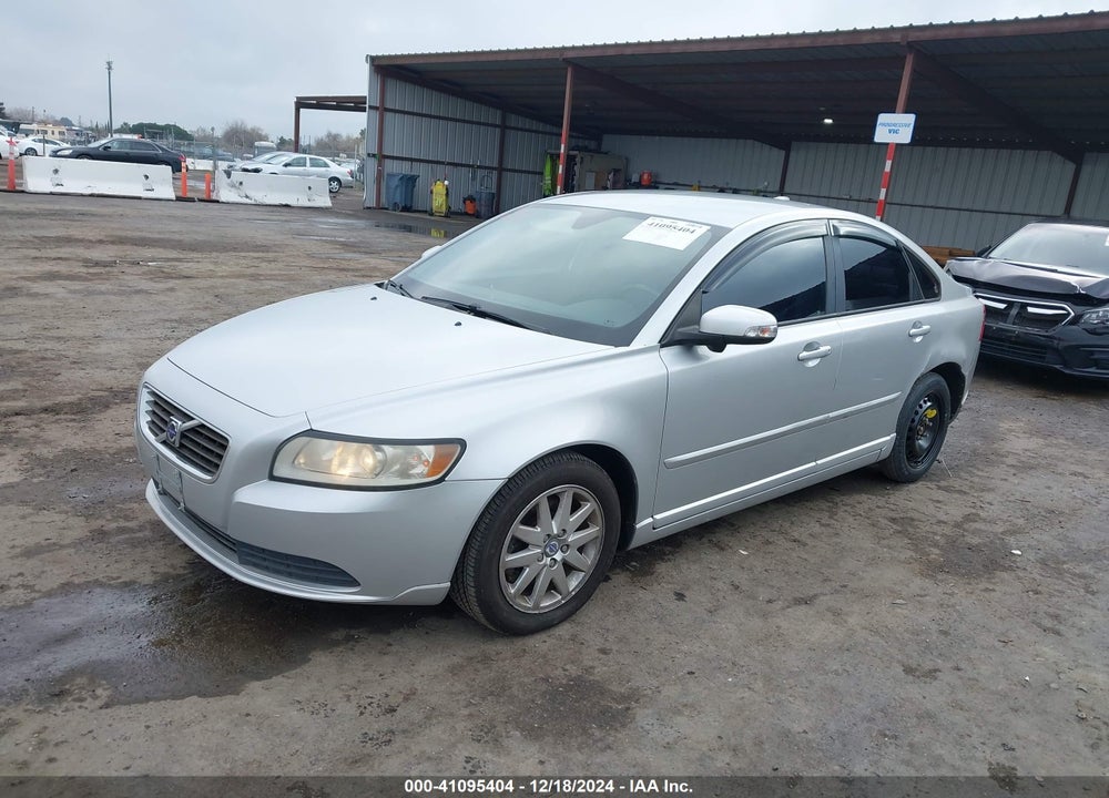 2009 VOLVO S40 VIN: YV1MS382392455679