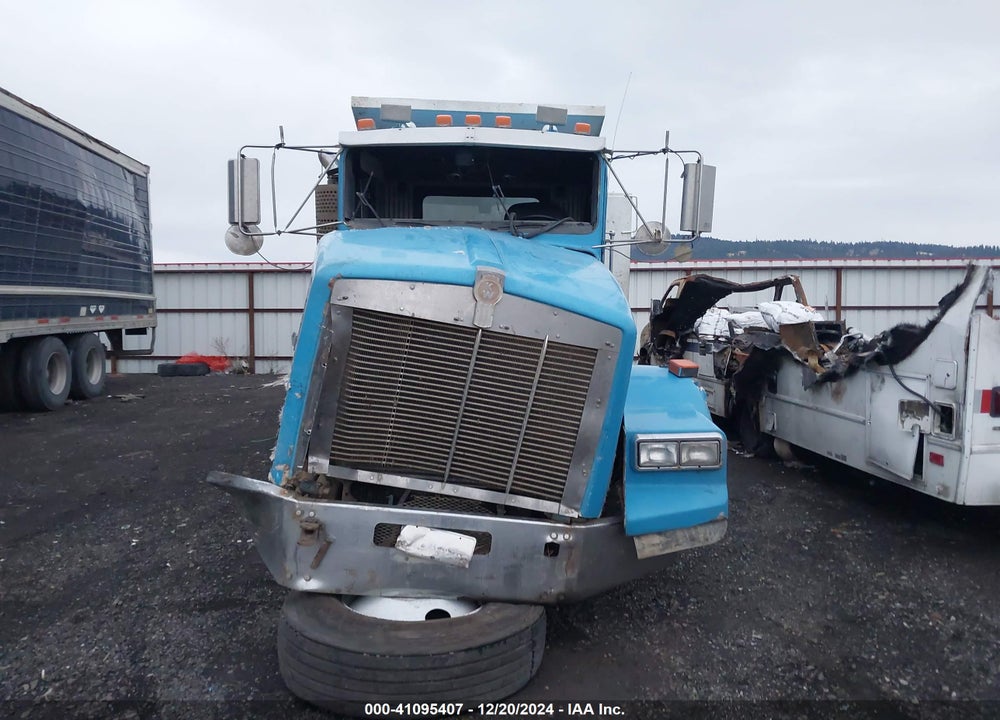 1993 KENWORTH CONSTRUCTION T800 VIN: 1XKDD69X0PS596867