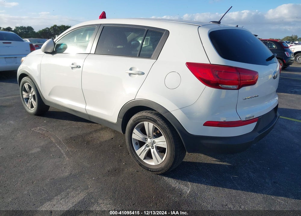 2016 KIA SPORTAGE LX VIN: KNDPB3AC7G7871062