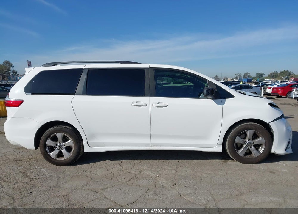 2019 TOYOTA SIENNA LE 8 PASSENGER VIN: 5TDKZ3DC1KS986935