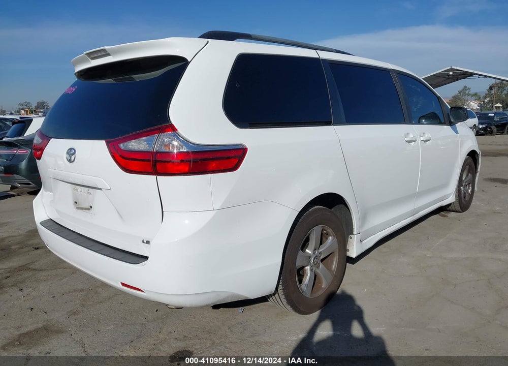 2019 TOYOTA SIENNA LE 8 PASSENGER VIN: 5TDKZ3DC1KS986935