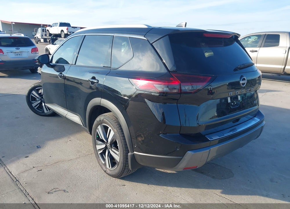 2024 NISSAN ROGUE SL FWD VIN: 5N1BT3CA2RC757642