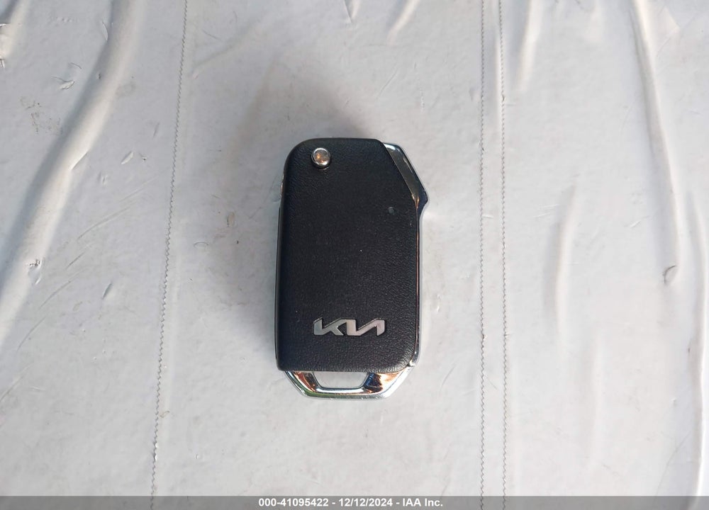 2023 KIA SOUL VIN: KNDJ23AU4P7205307