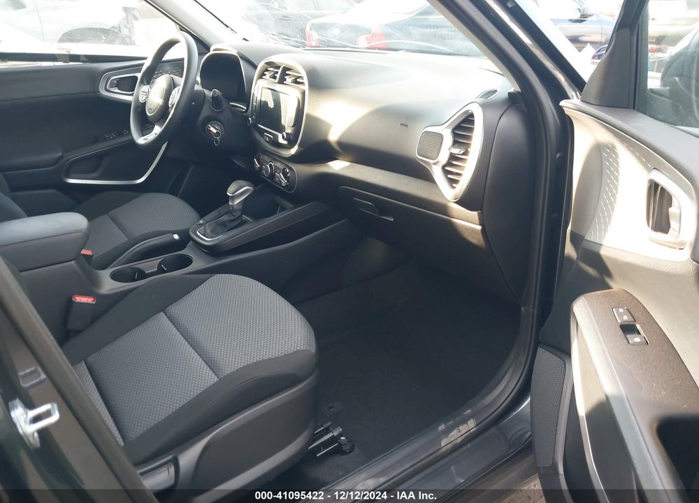 2023 KIA SOUL VIN: KNDJ23AU4P7205307