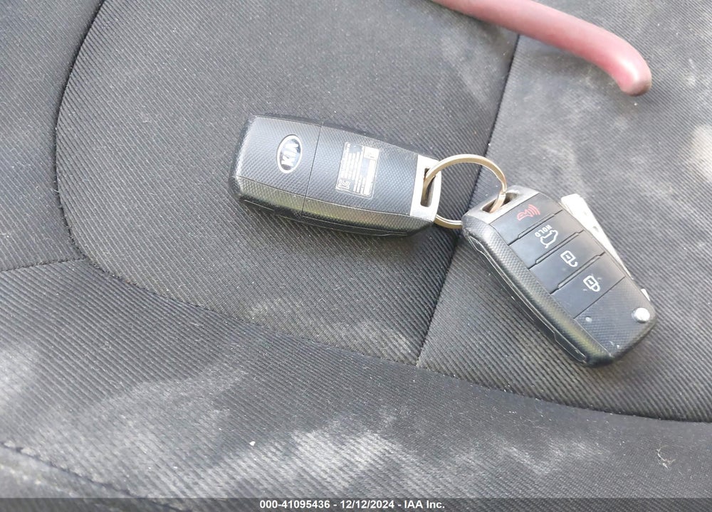 2014 KIA SOUL VIN: KNDJN2A26E7072126