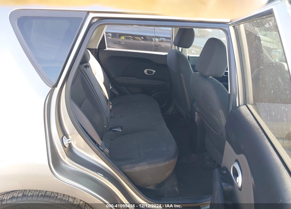 2014 KIA SOUL VIN: KNDJN2A26E7072126