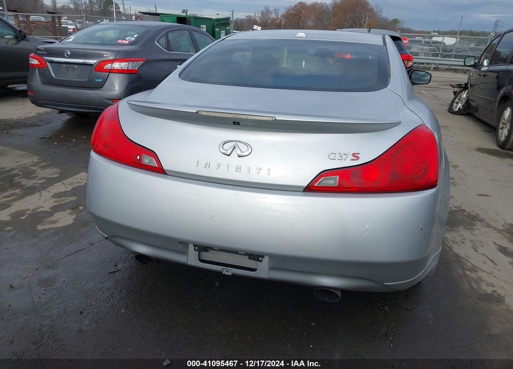 2008 INFINITI G37 JOURNEY VIN: JNKCV64E58M104204