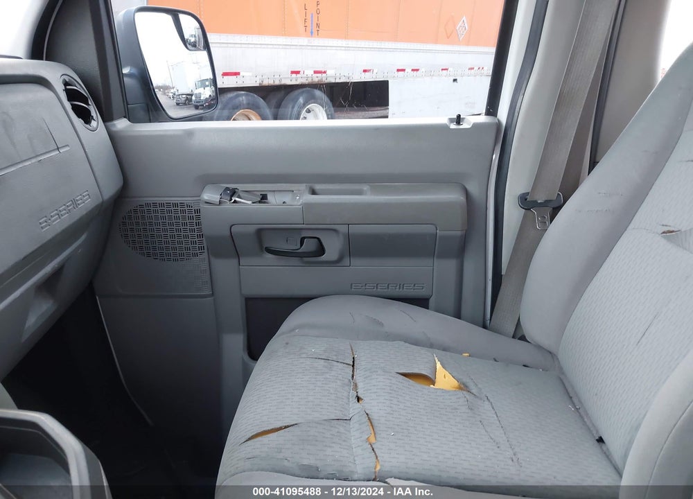 2011 FORD E-350 SUPER DUTY XLT VIN: 1FBSS3BL9BDB10430