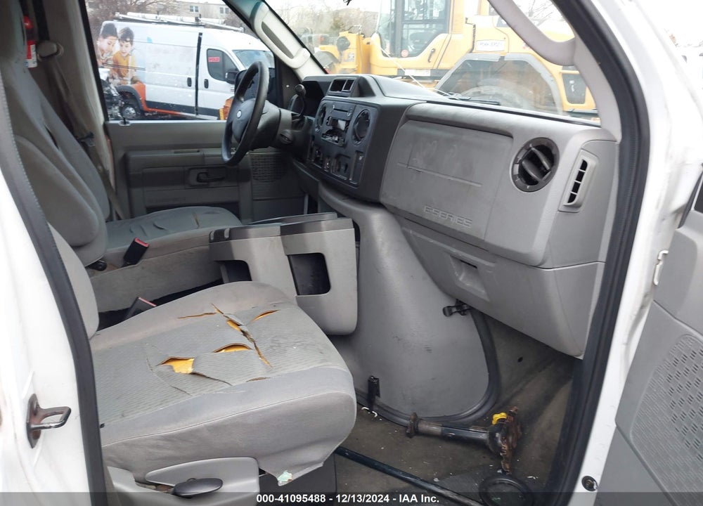 2011 FORD E-350 SUPER DUTY XLT VIN: 1FBSS3BL9BDB10430