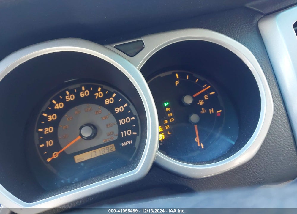 2004 TOYOTA 4RUNNER SR5 V6 VIN: JTEBU14R948014669
